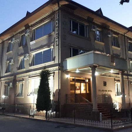 Grand Nur Hotel طشقند المظهر الخارجي الصورة